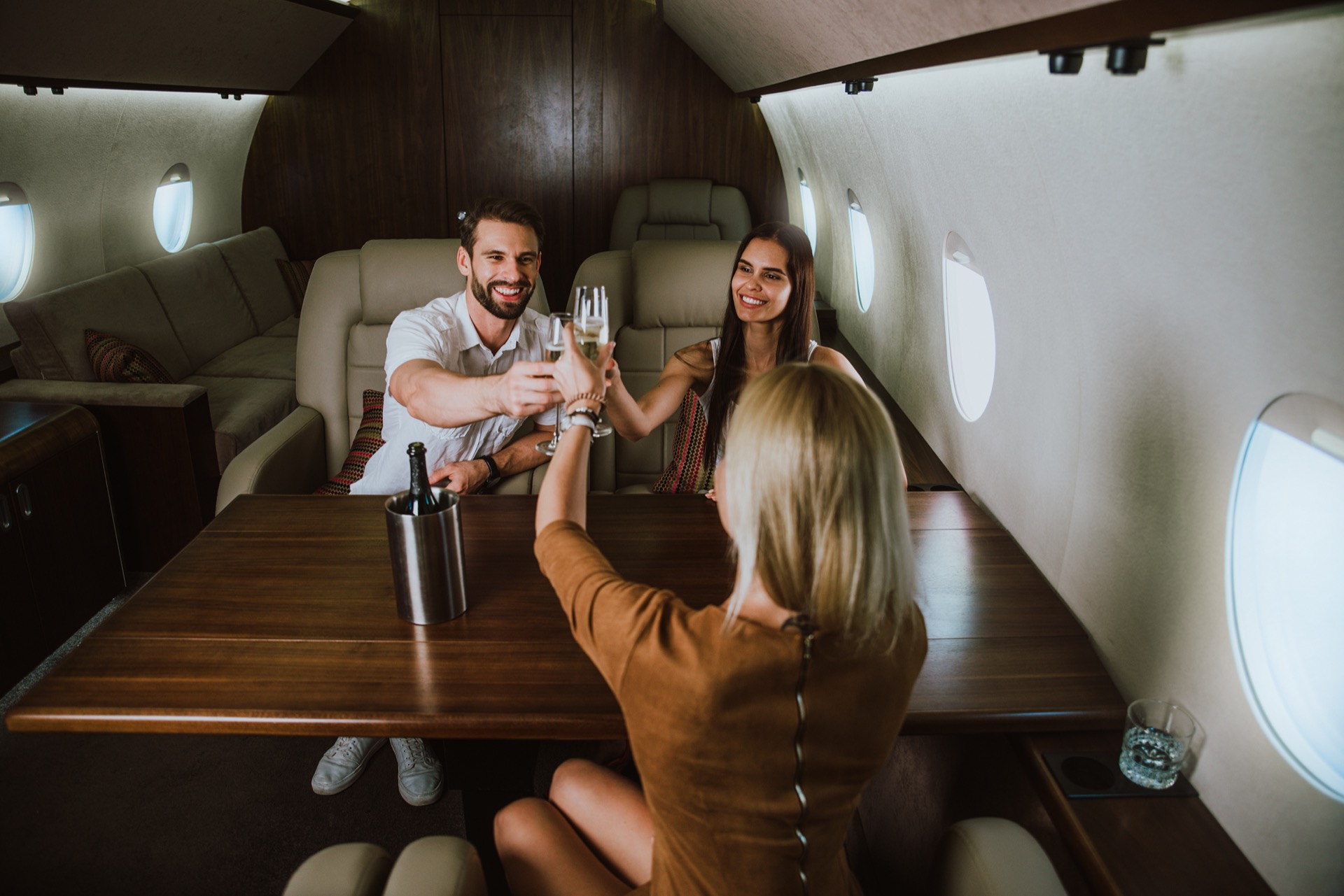 Top 5 Reasons for Chartering a Plane (and How to Make it Cost Effective